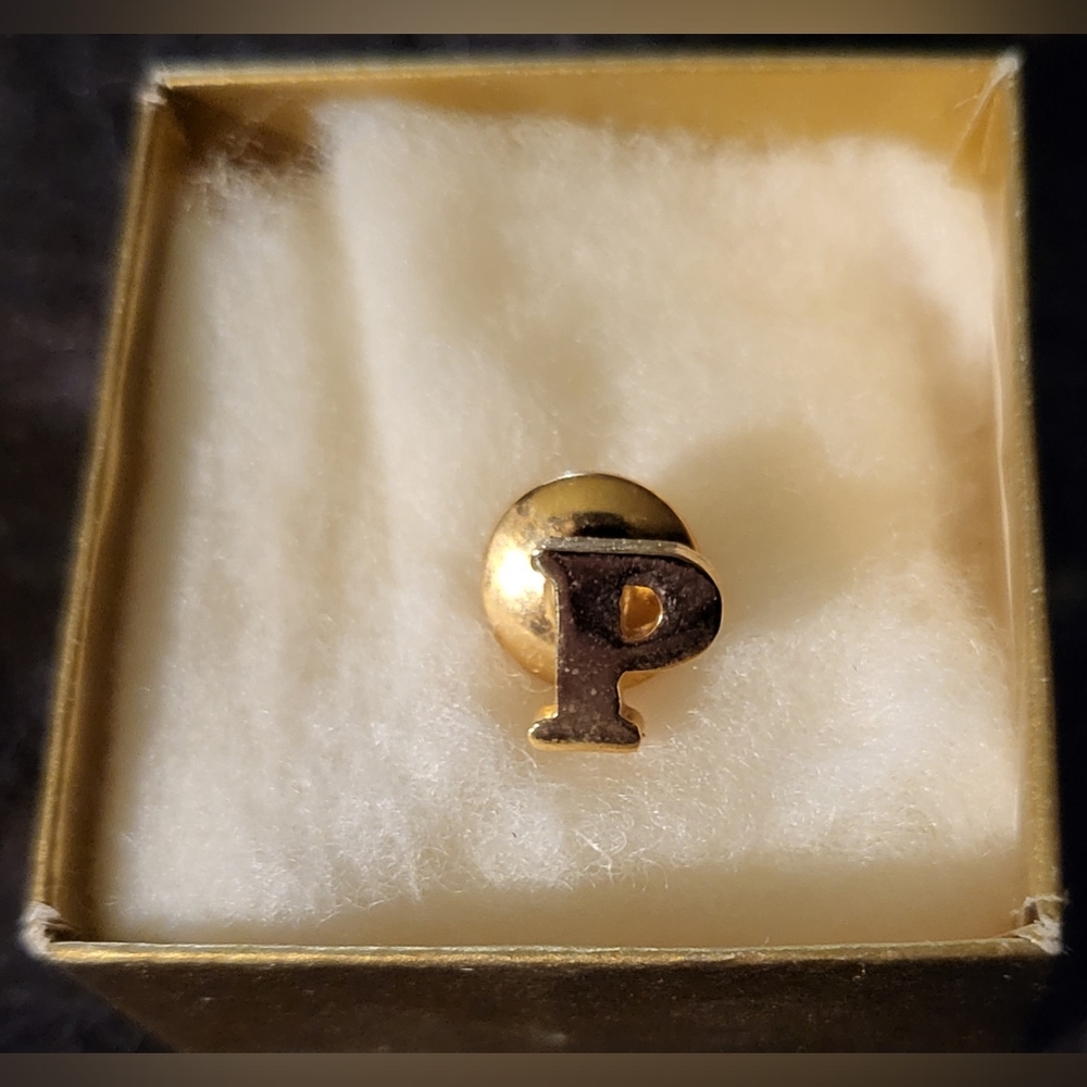 Vintage Avon Initial Tack Pin "P"